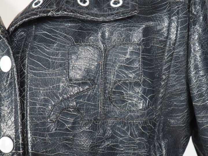 COURREGES, Paris Veste en coton (85%) et polyurethane (15%) noir craqu