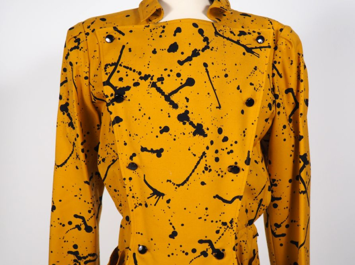 COURREGES, Paris Robe longue en laine (100%) moutarde tâchetée de noir