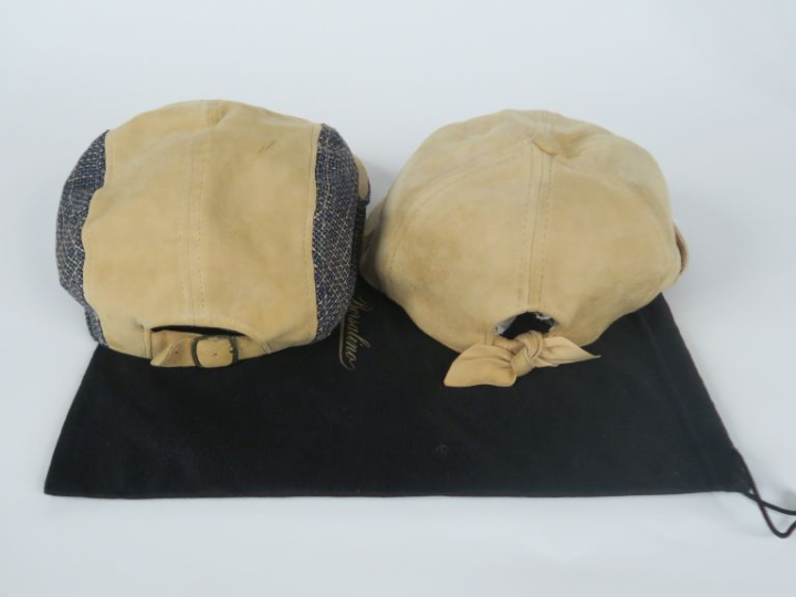 BORSALINO,  Ensemble comprenant deux différentes casquettes d'homme.  