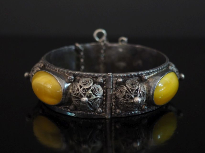 Bracelet de style Afrique du Nord en argent étranger, à décor filigran
