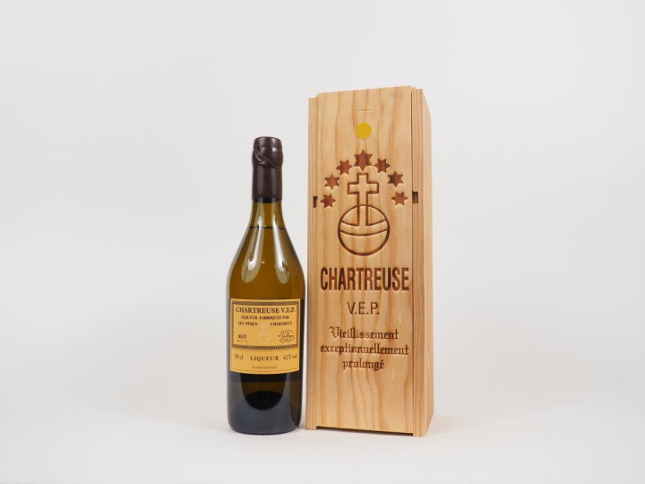 1 BOUTEILLE (50 CL) CHARTREUSE JAUNE VEP - 2016 - N°01305