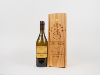 Vente aux enchères 1 BOUTEILLE (50 CL) CHARTREUSE JAUNE VEP - 2016 - N°04029