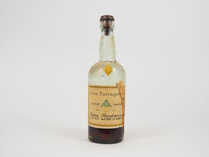 1 BOUTEILLE (50 CL) CHARTREUSE JAUNE "UNE TARRAGONE" PERIODE 1921-1929