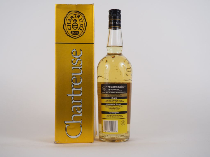 1 BOUTEILLE CHARTREUSE JAUNE PERIODE 1982-1992 - ELA - FOND ÉTUI ACCID