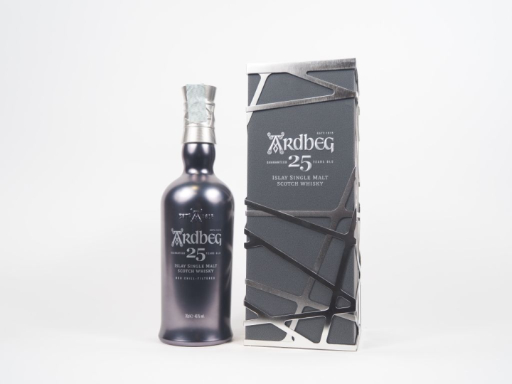 ARDBEG 25 YEARS 70 cl - 46 %