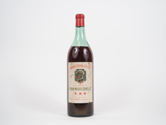 Vente aux enchères 1 VIEILLE BOUTEILLE (1 L) RHUM ETOILE ROUGE JOHN MOON SONS AUGUSTE MAR