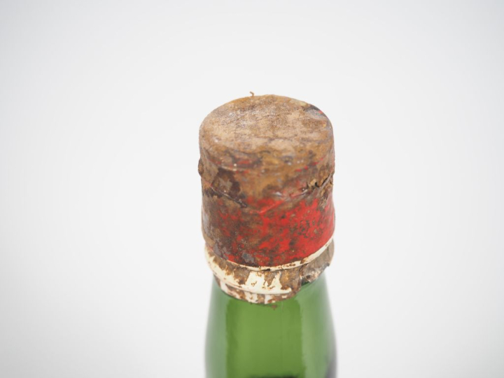 1 VIEILLE BOUTEILLE (1 L) RHUM SAINT ESPRIT ANDRÉ TEISSÈDRE BORDEAUX -