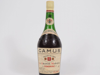 Vente aux enchères 1 VIEILLE BOUTEILLE COGNAC CAMUS LA GRANDE MARQUE 'CELEBRATION'