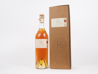 Vente aux enchères 1 BOUTEILLE COGNAC GRANDE CHAMPAGNE RAYMOND RAGNAUD 41° - 1993 - COFFR