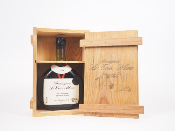 1 BOUTEILLE BAS ARMAGNAC LA TOUR BLANC - 1944