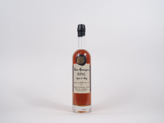Vente aux enchères 1 BOUTEILLE (50 CL) BAS ARMAGNAC "HORS D'AGE" DELORD - COFFRET