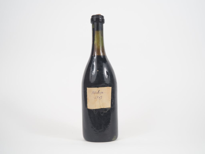 1 TRÈS VIEILLE BOUTEILLE MALAGA - 1915 - ETIQUETTE MANUSCRITE/CAPS ABS