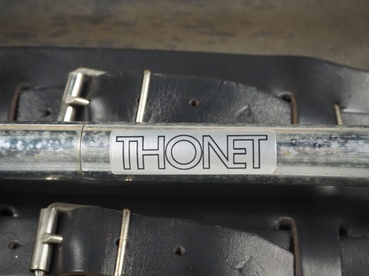 Marcel BREUER. Edition Thonet.  Paire de chaises longues B 35 en métal