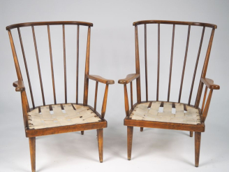 Vente aux enchères BAUMANN.  Paire de fauteuils "éventail"