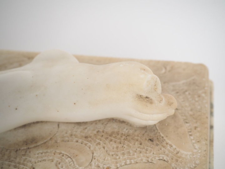 Ecole française Art Déco.  "jeune garçonne dénudée se pavanant" Sculpt