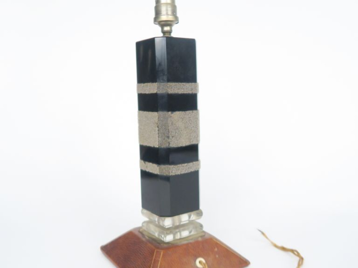 Pied de lampe de style Art Déco en verre translucide fumé et sablé , s