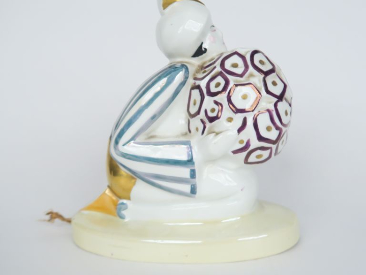 Veilleuse Art Déco en porcelaine polychrome de Limoges, figurant "une 