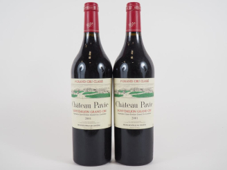 Vente aux enchères 2 BOUTEILLES CHÂTEAU PAVIE 1er GCC ST ÉMILION - 2001