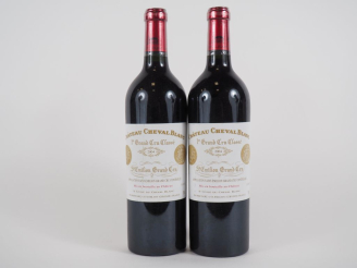 Vente aux enchères 2 BOUTEILLES CHÂTEAU CHEVAL BLANC 1er GCC ST ÉMILION - 2004