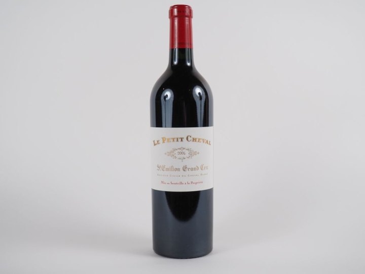 1 BOUTEILLE LE PETIT CHEVAL GC ST ÉMILION - 2006