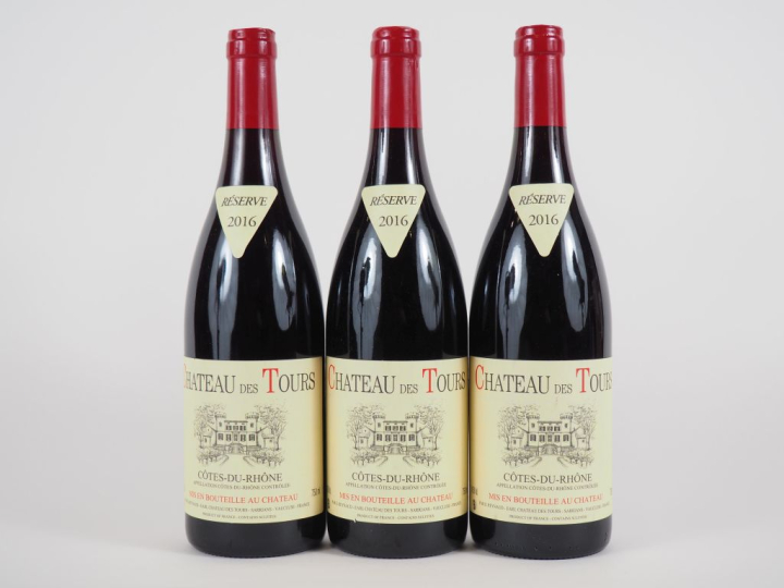 3 BOUTEILLES CHÂTEAU DES TOURS 'RÉSERVE' EMMANUEL REYNAUD - 2016