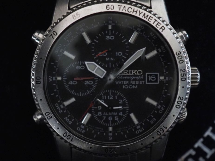 SEIKO, Chronograph Ref. 7T32-7E60 Montre bracelet en acier.  Cadran ro