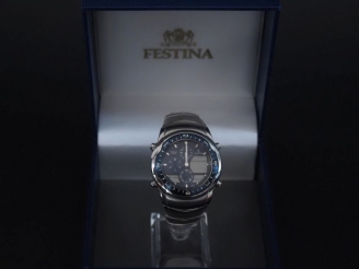 Vente aux enchères FESTINA, Multi-Chrono Montre bracelet à combinaison en acier.  Cadran 
