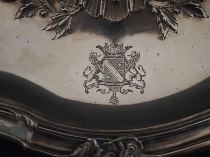 Grand présentoir de style Louis XV en argent 925, poinçon Minerve, à d