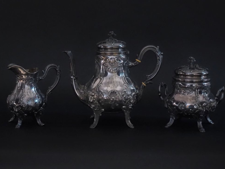 Service à thé Napoléon III de style rocaille en argent 925, poinçon Mi