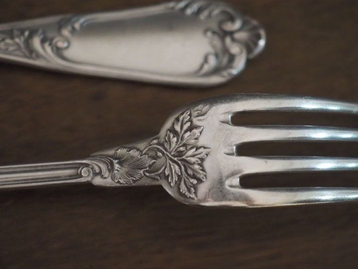 Partie de ménagère de style Louis XV en argent 925, poinçon Minerve, m