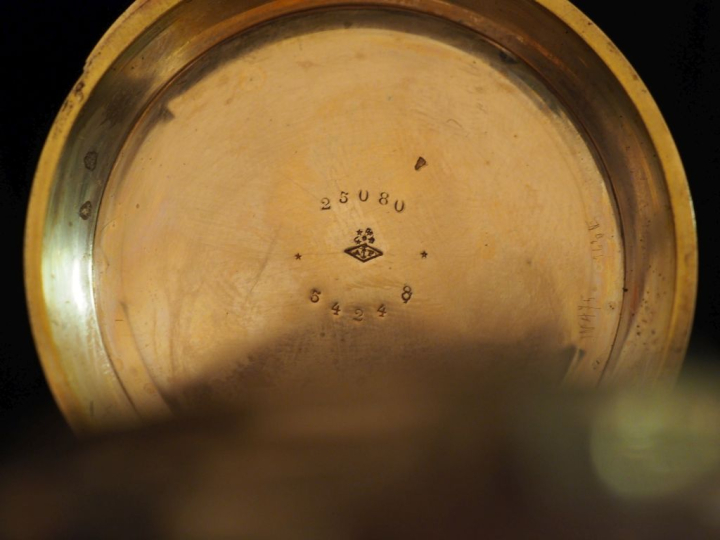 Montre de gousset en or jaune 750.  Cadran à chiffres romains pour les