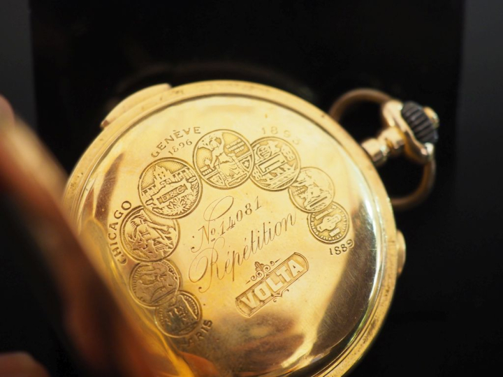 Montre de gousset aveugle en or jaune 750.  Cadran à chiffres romains 