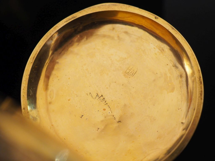 Montre de gousset aveugle en or jaune 750.  Cadran à chiffres romains 