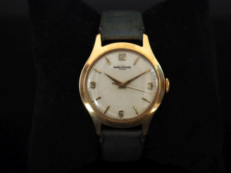 Vente aux enchères JAEGER LECOULTRE Montre bracelet, boitier en or jaune 750.  Cadran ron