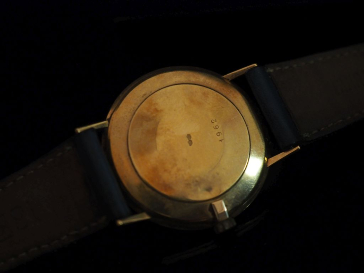 ULTRA, Flatmaster Montre bracelet, boitier en or jaune 750.  Cadran ro