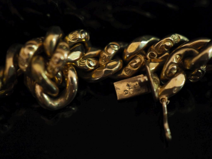 Bracelet souple en or jaune 750, maille gourmette.  Long. 18,5 cm Poid