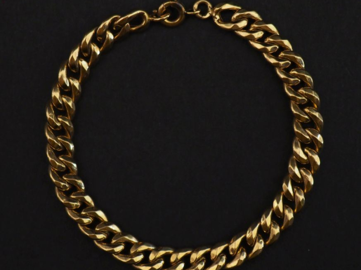 Bracelet souple en or jaune 750, maille gourmette.  Long. 16 cm Poids.