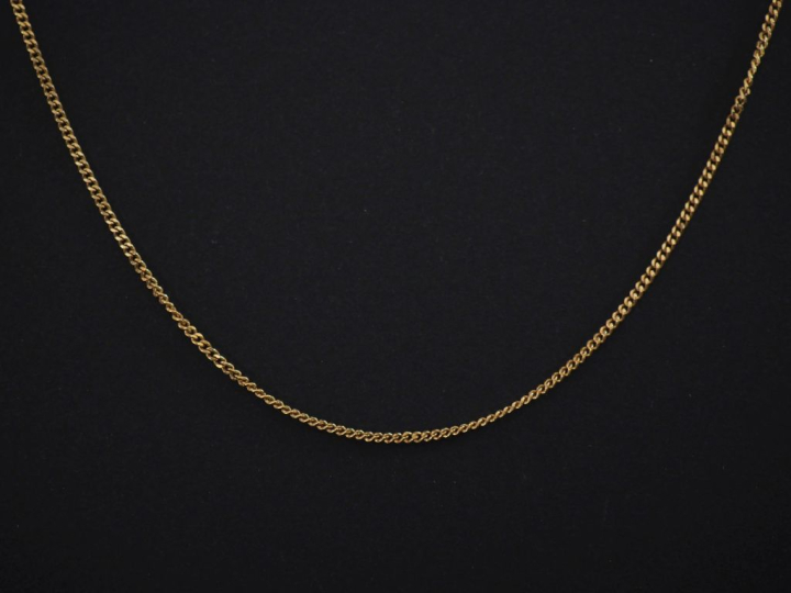 Chaine en or jaune 750, maille gourmette.  Long. 40 cm Poids. 3,22 g  