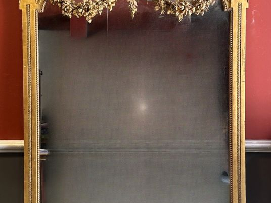 Grande glace de salon Napoléon III de style Louis XVI en bois et stuc 
