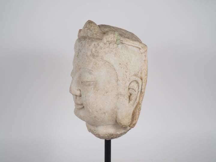 Chine du Sud, XVIIème XVIIIème. Tête de bouddha en pierre blanche, le 