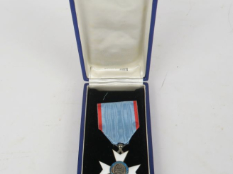 Vente aux enchères HAITI  ORDRE NATIONAL Croix de chevalier en argent, vermeil et émail. 