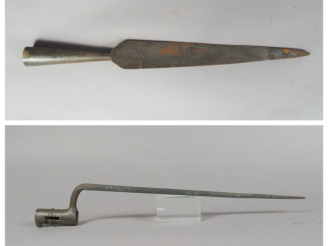 Vente aux enchères Pique révolutionnaire.  Fer à arête médiane, à dos plat, à forte arête