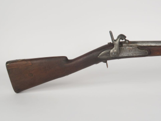 Vente aux enchères Mousqueton à percussion type gendarmerie 1825 T.  Garnitures en laiton