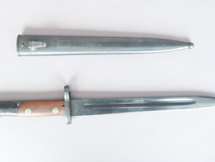 Baïonnette Mauser pour l’export, probablement Hongroise.   Lame marqué
