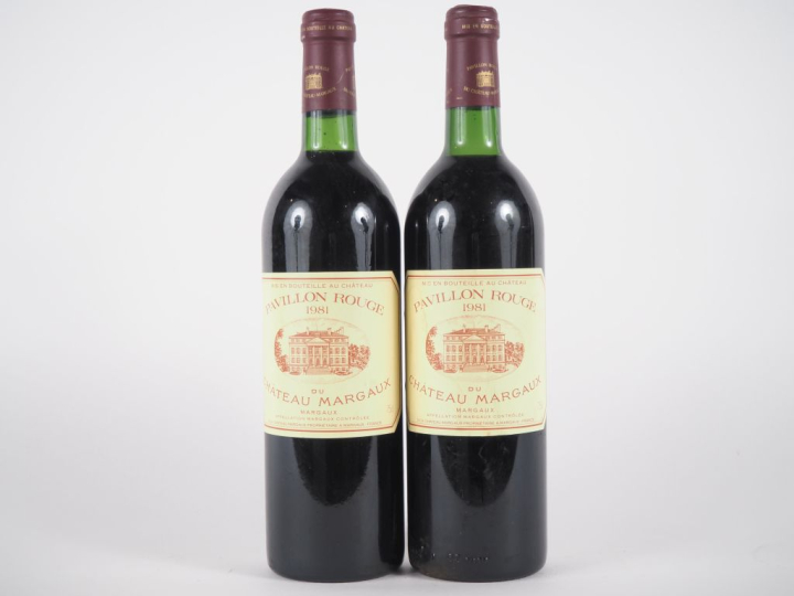 2 BOUTEILLLES PAVILLON ROUGE DU CHÂTEAU MARGAUX - 1981 - BG