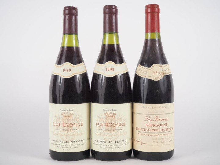 3 BOUTEILLES : 2 BOURGOGNE DOMAINE LES PERRIÈRES (1 de 1989/1 de 1990)