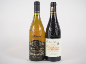 Vente aux enchères 2 BOUTEILLES : 1 CHÂTEAUNEUF DU PAPE BLANC COMTE DE MORANGIES 1995 - 1