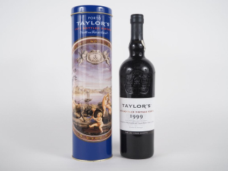 Vente aux enchères 1 BOUTEILLE PORTO TAYLOR'S - 1999 - COFFRET