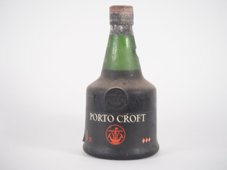 Vente aux enchères 1 BOUTEILLE VIEILLE BOUTEILLE PORTO CROFT