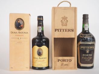Vente aux enchères 2 BOUTEILLES PORTO : 1 FERREIRA 'DONA ANTONIA' - 1 PITTERS '10 ANS' - 
